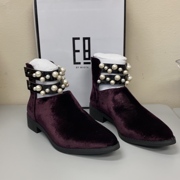 E8 By Miista shoes Model: Maisie velvet Bootie - Picture 2 of 4
